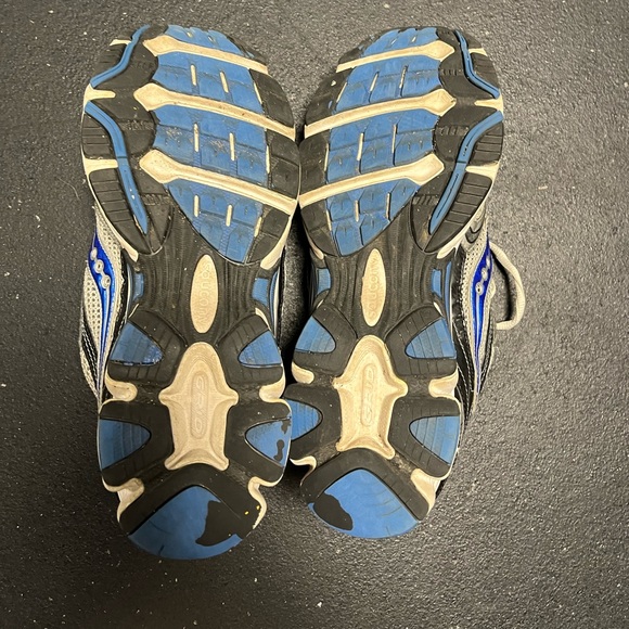 Saucony Cohesion 5’s - Picture 5 of 5